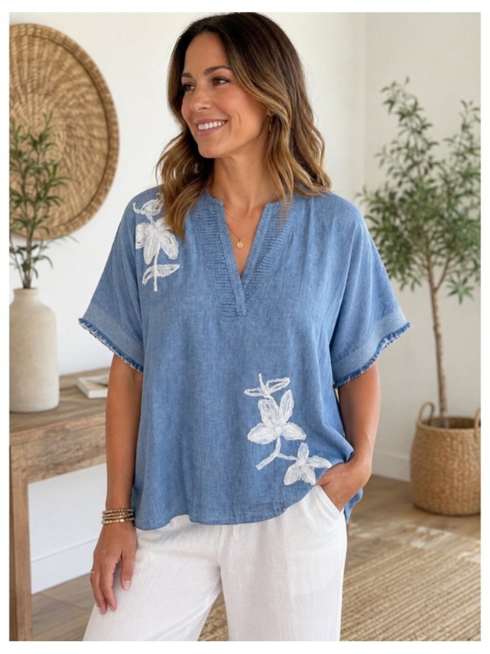 April Cornell Boxy Top L Blue Cotton Embroidered Floral Short Sleeve Pocket Boho